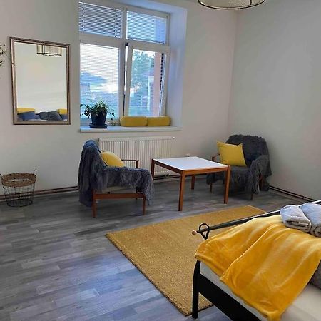 Appartement B12 - Bohdanecska 12 à Pardubice Extérieur photo