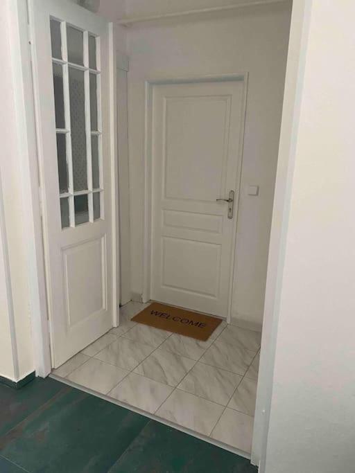 Appartement B12 - Bohdanecska 12 à Pardubice Extérieur photo